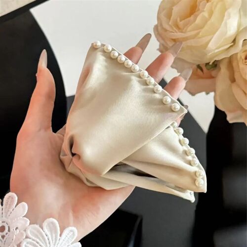 Advanced retro French pearl bow clip for women, simple and