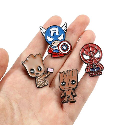 6 Pcs Creative Spider Man Brooch Set Handsome Robert Bruce B