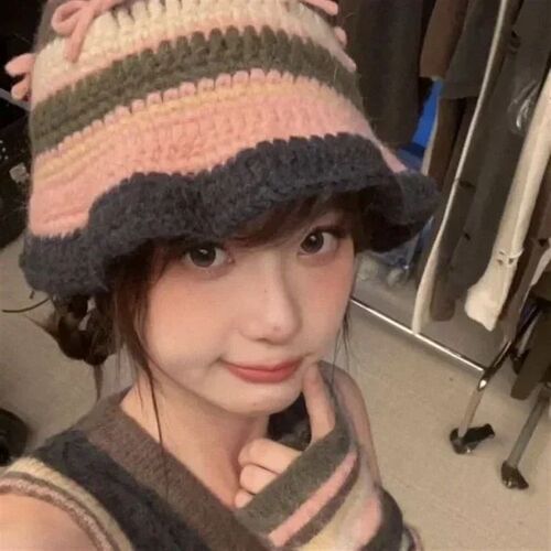 2023 Korean Autumn Winter Hand-crocheted 3D Bow Striped Retr