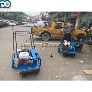 手扶随进式草坪打孔机 网球场土地板结打眼机 草坪养护穿孔设备