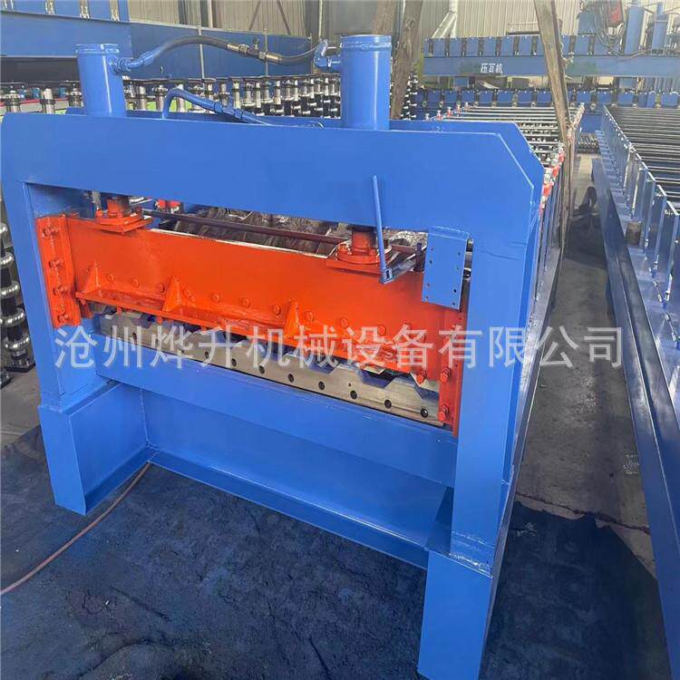 瓦楞板辊压冷弯成型机 重型高强钢汽车车厢体压板设备生产厂家
