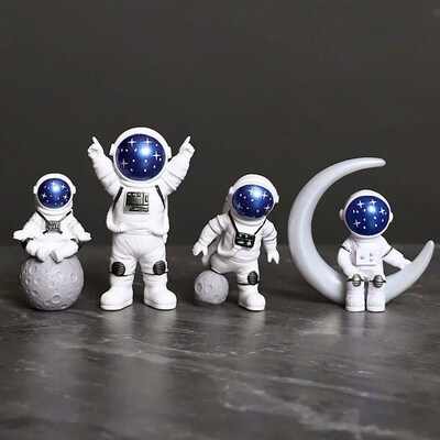 4 pcs Astronaut Figure Statue Figurine Spaceman Sculpture Ed