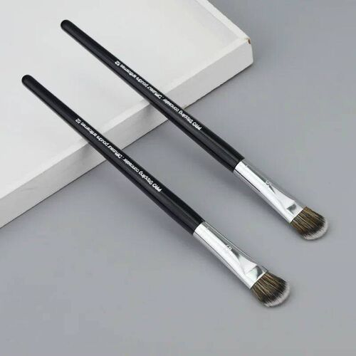 1Pcs 52# Foundation Concealer Brush Face Shadow Broom Big Ey