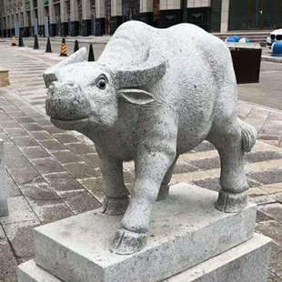 厂家青石石雕牛庭院大型牛大理石开荒牛石雕牛石雕青石奋斗牛