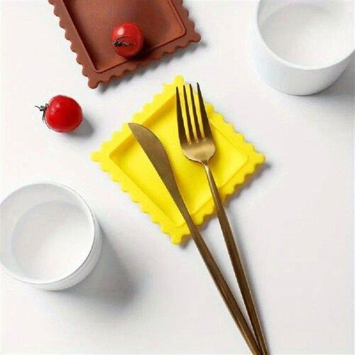 Cute Silicone Spoon Rest Heat-Resistant Biscuit-Shaped
