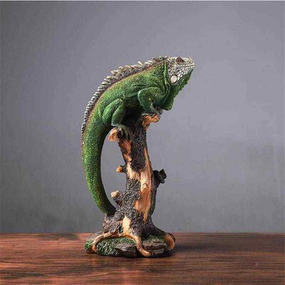 Jungle Lizard Animal Statue Gecko Reptile Sculpture Home