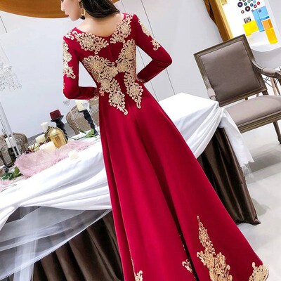 Romantic Bride Wedding Dress Exquisite Appliques Evening Dre