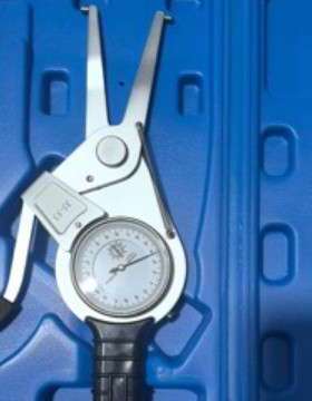 红色护桥式黄盘JIS B7503红DIN878内径百分表50-160三件套量缸表