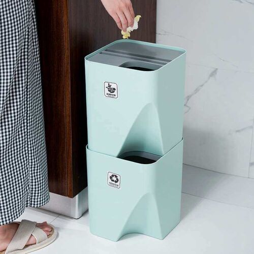 Household dry and wet separation trash can with a lid can be