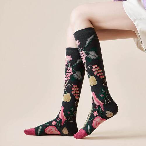 Medium and high tube calf and knee socks French ins style re