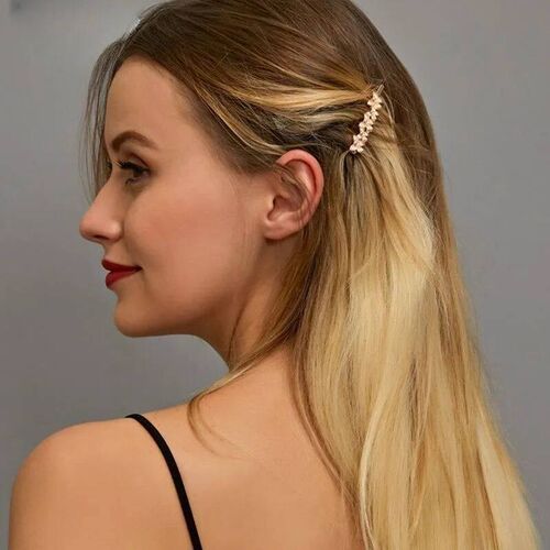The new Korean version pearl flower zircon one-line hair cli