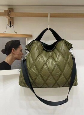 Retro Handheld Quilted Leisure Winter Bag Stylish Slanting S