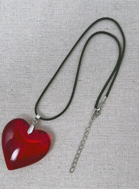 Red glass heart pendant necklaces women 红色玻璃心形吊坠项链