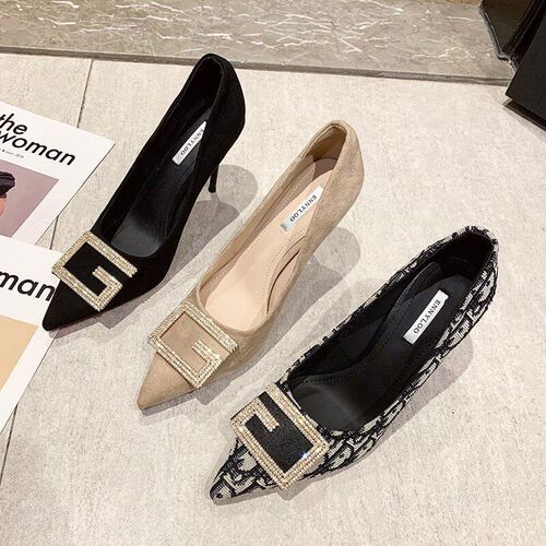 New Style Sale Black High Heels Pointed Toe Red Background S