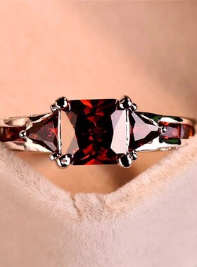 Fashion Elegant Women Silver Color Princess Square Cut Red S