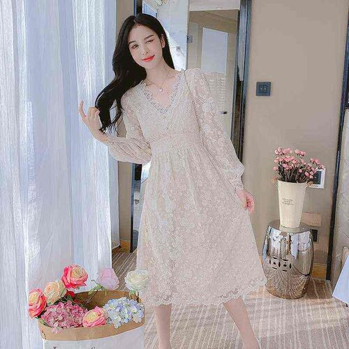 2019Autumn new mid-length waist slimming V-neck lace long sl