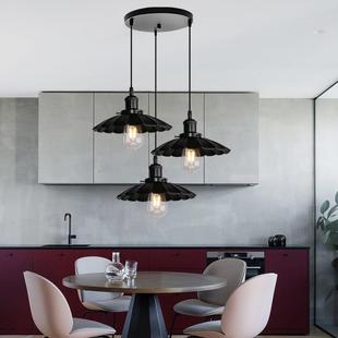 新款铁艺工业风吊灯 酒吧台客厅灯卧室灯具创意黑色三头飞碟吊灯