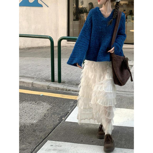 秋季穿搭一整套装女韩系慵懒风V领套头毛衣搭休闲蛋糕蓬蓬半身裙