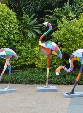 玻璃钢几何火烈鸟雕塑定制学校小区水池婚庆广场公园艺术小鸟摆件