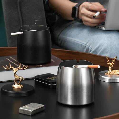 Stainless steel fashionable covered creative ashtray 烟灰缸