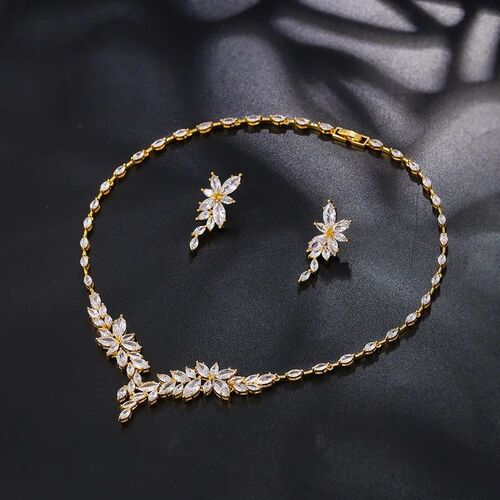 New Arrival Exquisite Plant Shape Cubic Zirconia Bridal Wedd