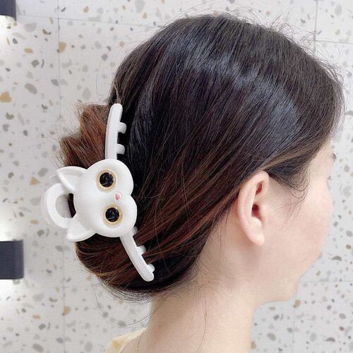 Cute cat hair clip sweet and cute girl heart headdress back
