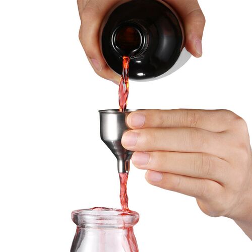 New 1PCS Mini Stainless Steel Bar Wine Flask Funnel Small Mo