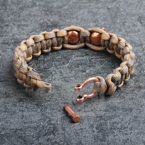 。 Vintage Hand decoration skull copper accessories umbrella