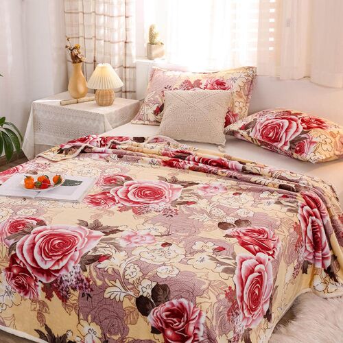 Plaid for Beds Flower Printed Coral Fleece Blanket on the Be