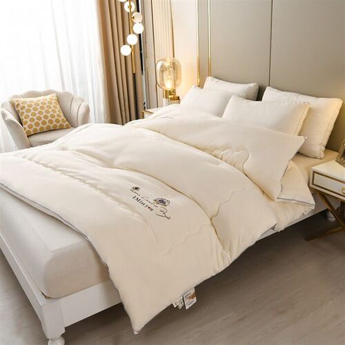Autumn and Winter New Soybean Fiber Quilt Thickened Warm Win