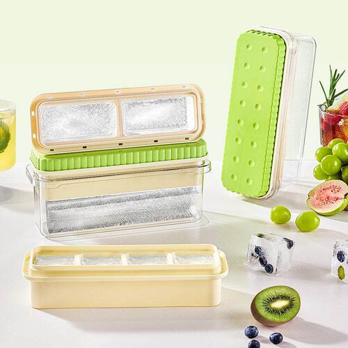 Plastic Press Large Ice Cube Whiskey 5cm Square with Lid, La