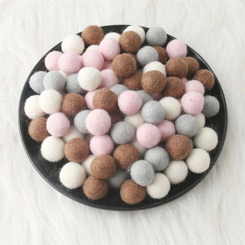 100PC 2cm Arts nd Crafts Childrens Toys Christmas Wall Wool