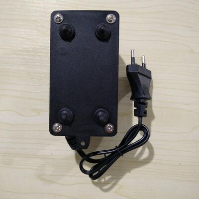 Low Noise AC 220-240V 2.5W 3L/min Aquarium Air Pump Single O