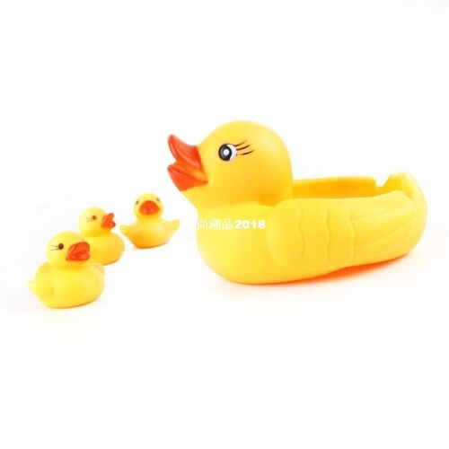 4pcs/lot Soft Rubber Mother and Baby Yellow Duck Swimming 。