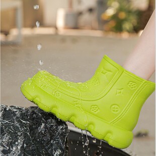 Fashionable and trendy womens water boots and waterproof sh