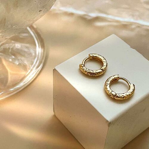 Mini hoop ~ French retro daily hand-beaten texture niche ear