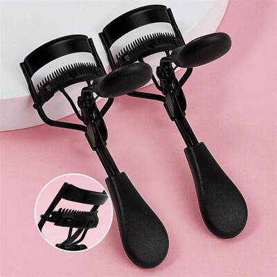 2 classic comb eyelash curlers with a variety of colors to c