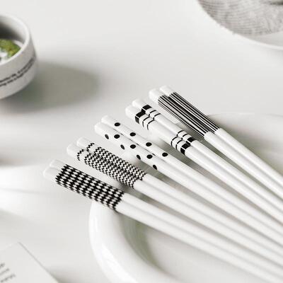 Geometric Pattern Ceramic Chopsticks Gift Set