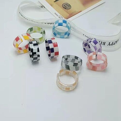 New Vintage Transparent Colorful Acrylic Resin Ring Set Kore