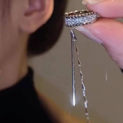 2023 New Fashion Zircon Shining C Shape Long Tassel Ear Cuff