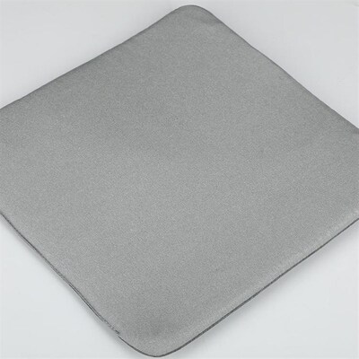 Ironing pad, heat-insulating ironing cloth