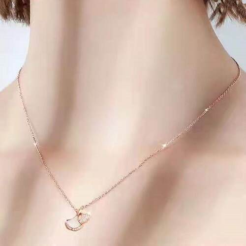 Fanshaped Necklace Womens Clavicle Chain Light Luxury Design