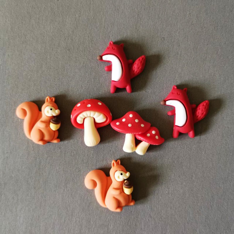 10 pcs flat back cartoon figurine/miniatures hedgehog mushro - 实物图