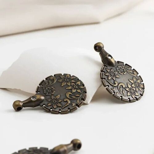 Vintage Style Thread Cutter - Metal Sewing DIY Tool with Ant