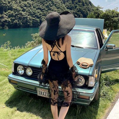 New Hot Spring Swimsuit Womens Small Chest Retro Gather to
