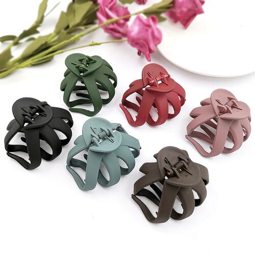 New Solid Color Hair Claw Geometric Hollowing Simple Matte C