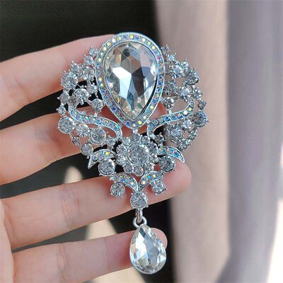 Fashion Retro Style Crystal Brooch Alloy Inlaid With Rhinest
