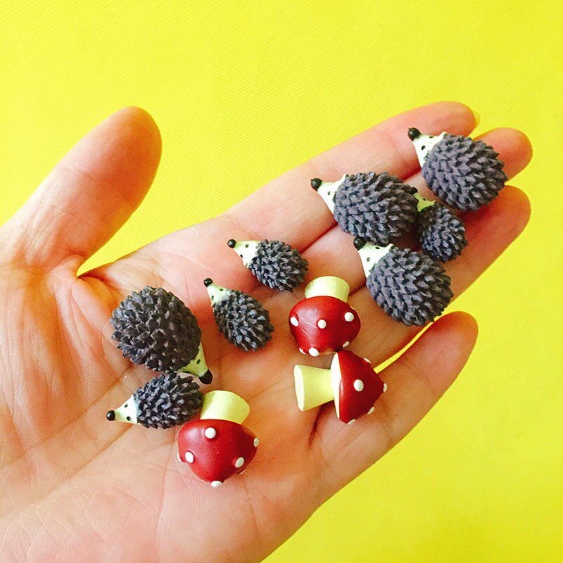 free shipping 15Pcs/hedgehog with mushrooms/cute animal/fair