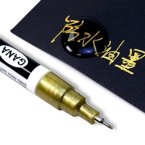 4Pcs/set Oil Based White Black Permanent Paint Markers Pens