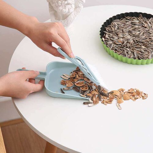 Desktop Cleaning Set Mini Small Dustpan Broom Combination Se